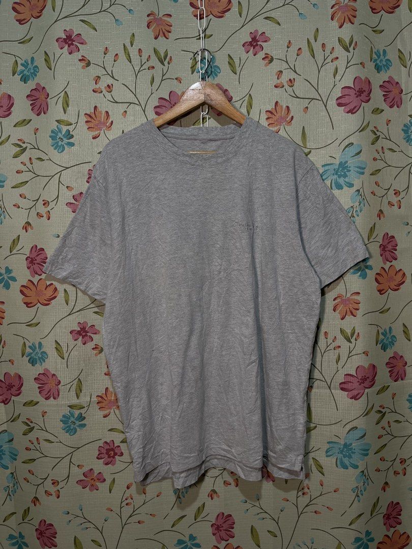 christian dior (Category: Tshirts & Polo Shirts ) located in Bago City. Submitted by mary-joy3 (Listing ID 1464733310, Image 1). Description: christian dior missing main tag the rest no issues excellent fit to xl.