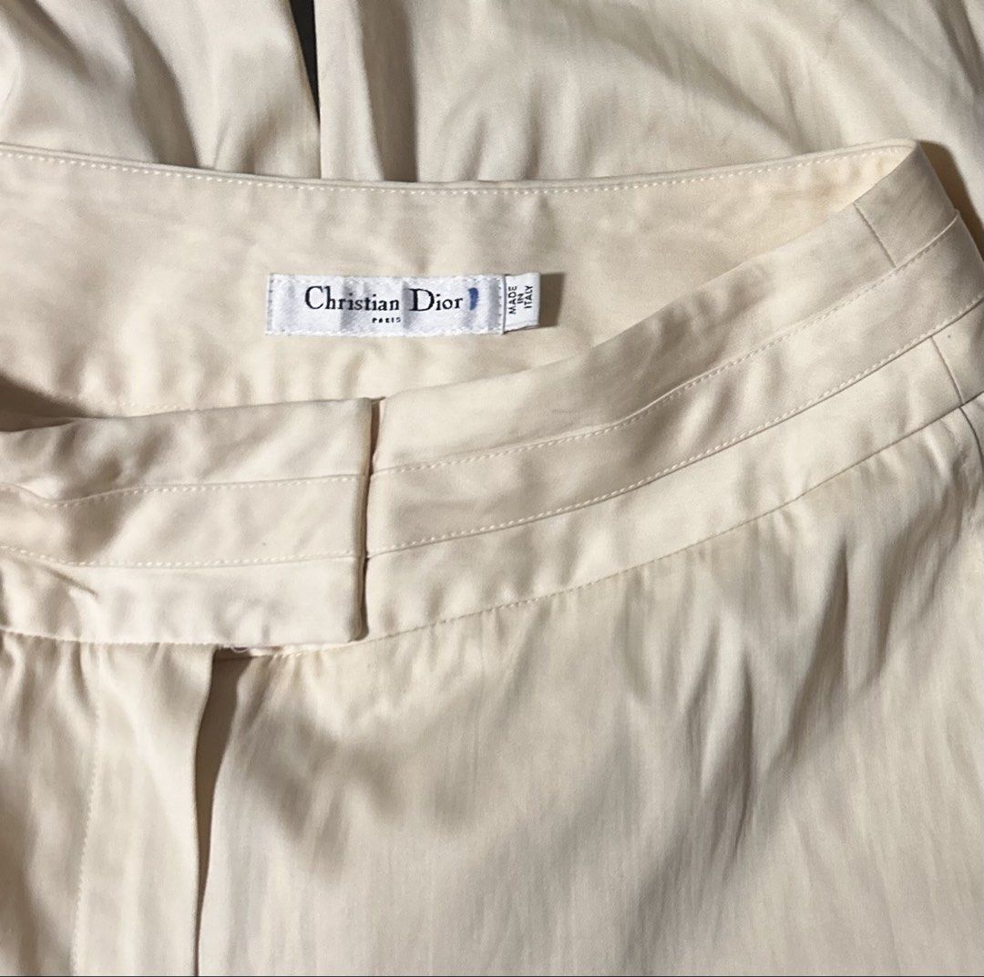 CHRISTIAN DIOR (Category: Other Bottoms) located in Davao. Submitted by sart0ria85 (Listing ID 1464749380, Image 3). Description: A cream beige crop pants with button details at the bottom. JOHN GALLIANO era. - Fabric: Smooth, clean finish in 68%PURE VIRGIN WOOL 30%COTTON 2%ELASTANE MADE IN ITALY 🇮🇹 SMALL. Size 4 EXCELLENT CONDITION (98/100) Good as new..