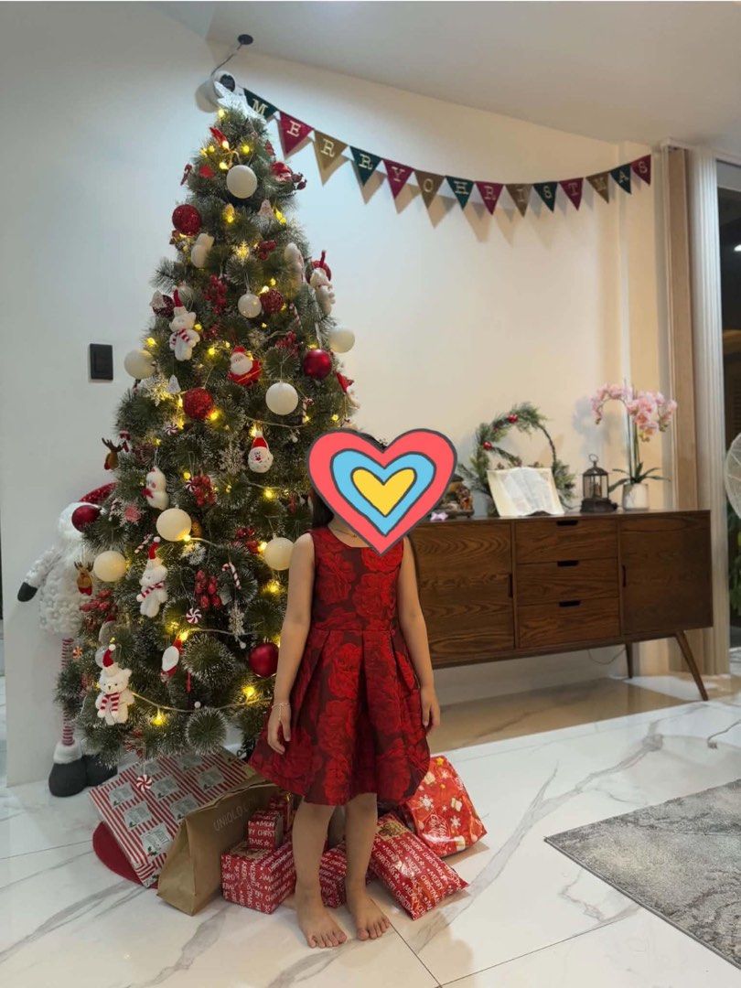 Christmas Tree (Category: Artificial Plants & Flowers) located in Marikina City. Submitted by heytofu (Listing ID 1464703035, Image 3). Description: Tree only. Decors not included..