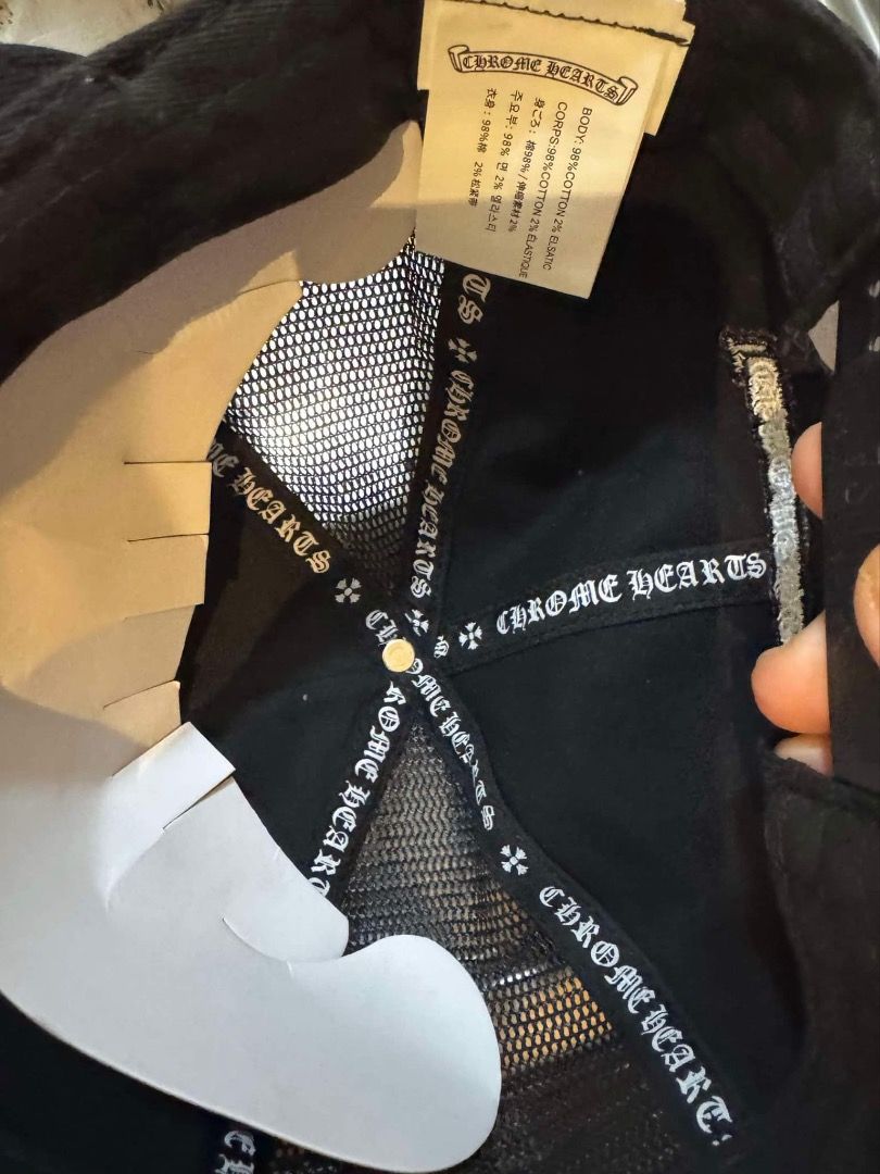 Chrome Hearts (Category: Caps & Hats) located in Bacolod City. Submitted by lalcansare59888 (Listing ID 1464740732, Image 3). Description: Can Ship Any where in philippines and Abroad.😇.