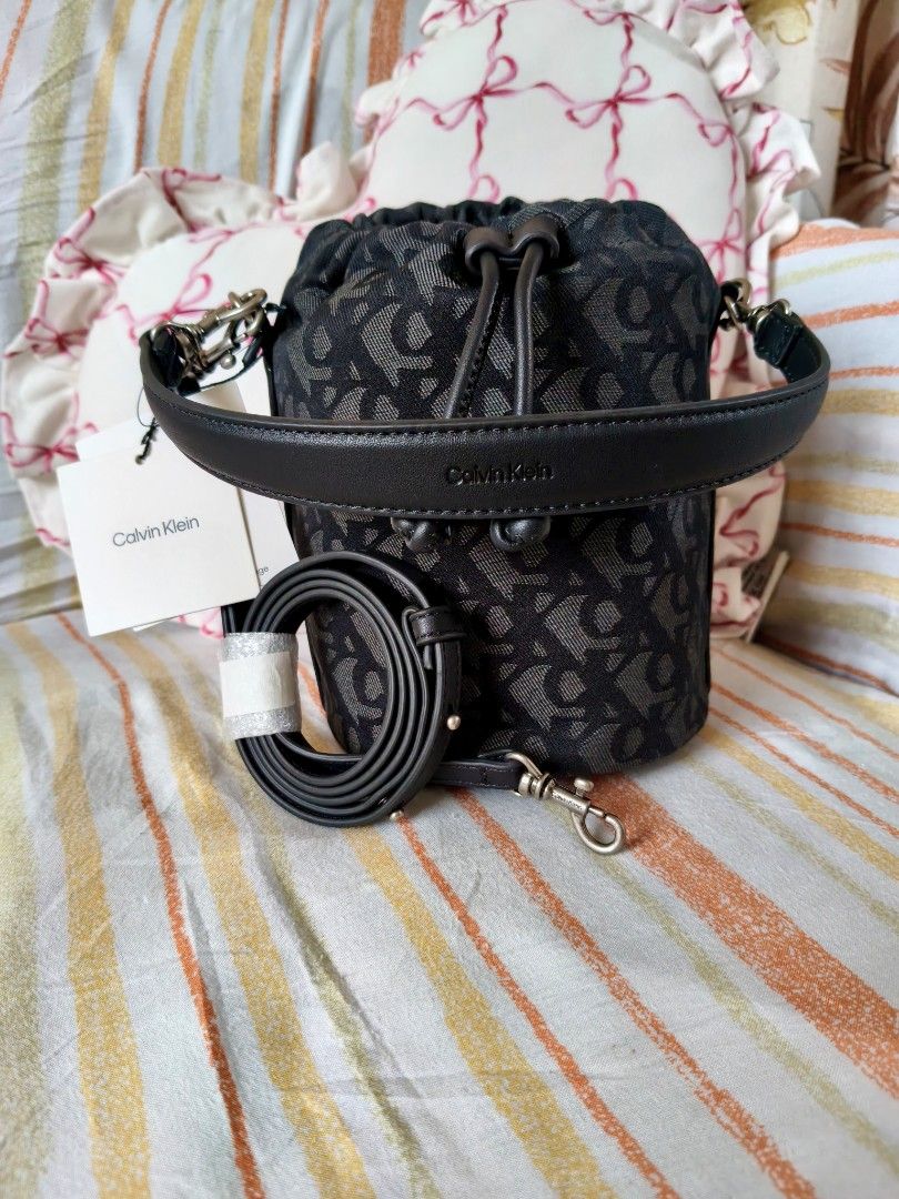 Ck Bucket Bag (Category: Luxury Bags & Wallets) located in Bacoor. Submitted by clonion (Listing ID 1464584307, Image 1). Description: Brand New and Onhand Pinas Ready to Ship nothing to discuss since its Brand new From US.