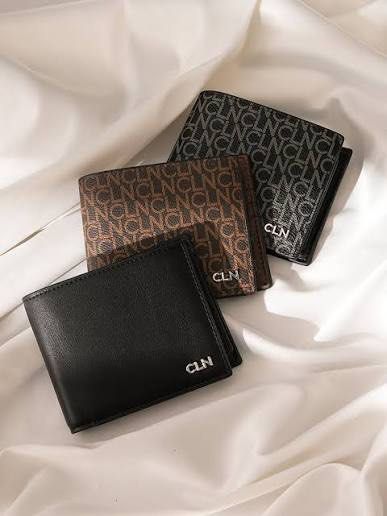 CLN Bi-fold Suga Wallet (B&W) (Category: Wallets & Card Holders) located in Angeles City. Submitted by athenayuu (Listing ID 1464723180, Image 1). Description: Can provide actual/more pics Color: top one sa pic RFS: Hindi nagagamit.