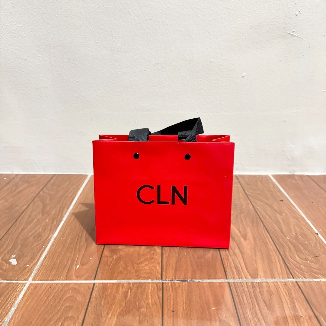 CLN Small Paper Bag (Category: Other Stationery & Craft) located in Manila. Submitted by destashedmnl (Listing ID 1464739418, Image 1). Description: 💫 FREE SHIPPING WITHIN METRO MANILA 💫 (₱500 & up worth of purchase via J&T) ✨ Size & Stock: S - 1 🩶 Message me for more info/photos. 😊 🩶 MOP: BDO/BPI/GCASH/GOTYME 🩶 MOD: -Lalamove (Same Day Delivery: Metro Manila and nearby provinces) -J&T ; starts at ₱50 sf (Metro Manila/Provincial) 📝 Notes: 
