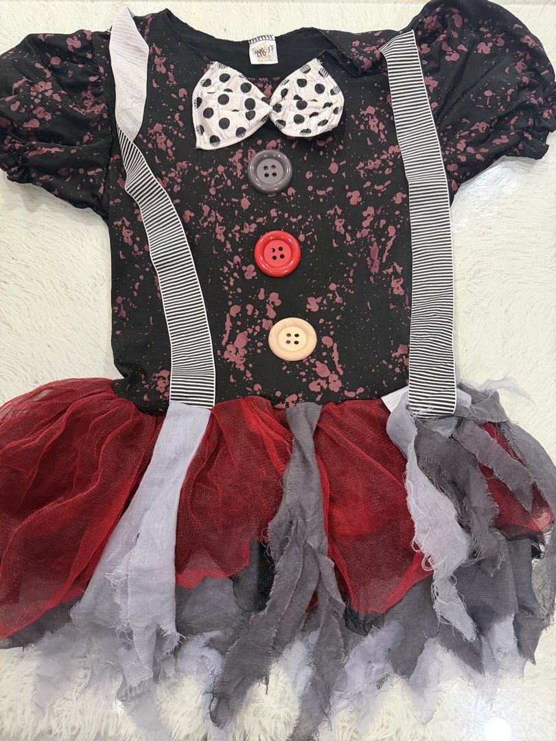 CLOWN CARNIVAL (Category: Dresses) located in Quezon City. Submitted by jnydera (Listing ID 1464647600, Image 1). Description: .