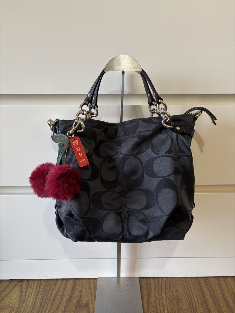 Coach Black Brooke Convertible Hobo (Category: Shoulder Bags) located in Manila. Submitted by vintage.maem (Listing ID 1464715393, Image 2). Description: CCH Black Brooke Convertible Hobo Code: F17183 *𝘤𝘩𝘢𝘳𝘮 𝘯𝘰𝘵 𝘪𝘯𝘤𝘭𝘶𝘥𝘦𝘥* Condition: 9.5/10 Rank SA Mine: ₱4999 ⚠️ Missing hangtag.