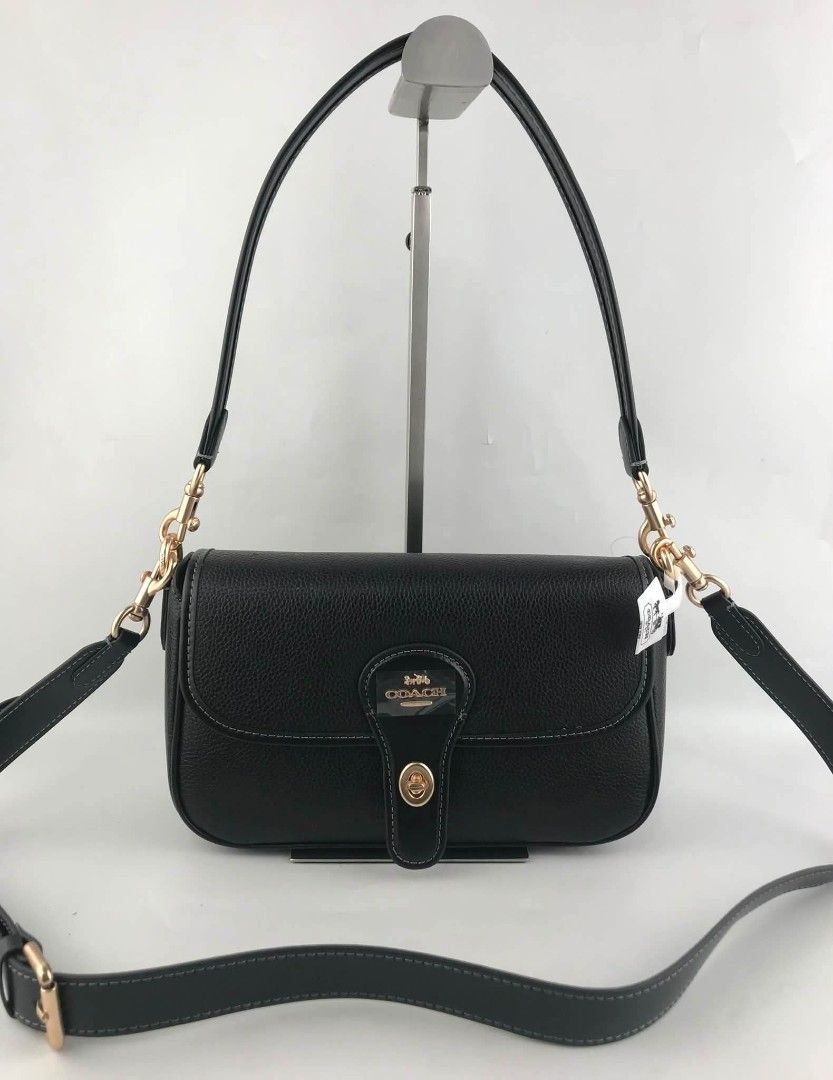 Coach Hadley Crossbody Bag (Category: Cross-body Bags) located in Manila. Submitted by msddirectfactoryoutlet (Listing ID 1464611526, Image 3). Description: Size 25*15*7cm.