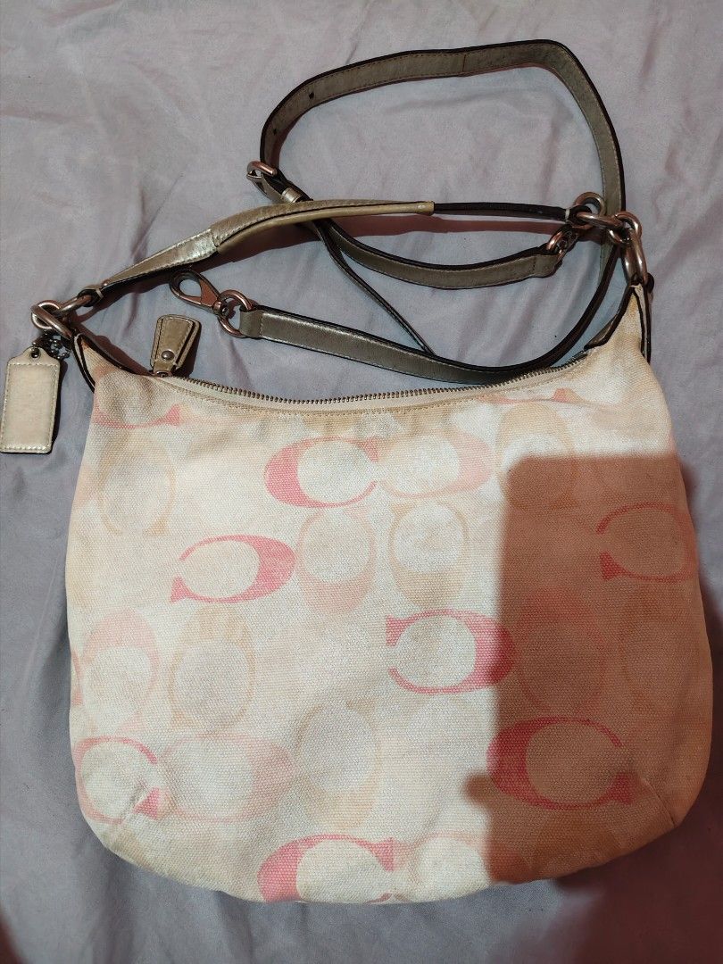 Coach sequin hobo bag (Category: Shoulder Bags) located in Alburquerque. Submitted by dzm.ancn0 (Listing ID 1464707759, Image 2). Description: authentic coach hobo bag w/ sling No rubs, malinis ang loob honest issue: faded color sa canvas at watermark sa strap.