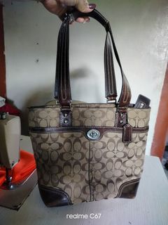(Category: ) located in . Submitted by Mike23MattPreloved (Listing ID 1464579151, Image 1). Description: .