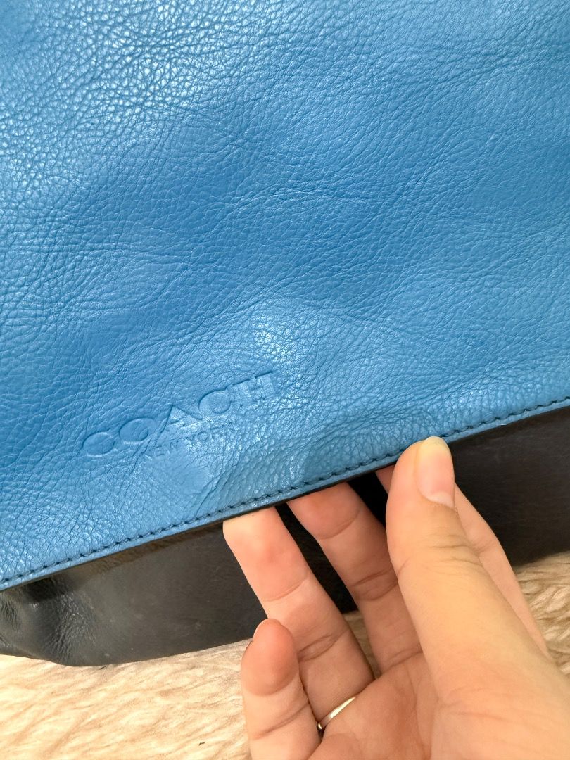 Coach Sullivan (Category: Luxury Bags & Wallets) located in Cagayan de Oro. Submitted by rairaibags (Listing ID 1464707621, Image 2). Description: .