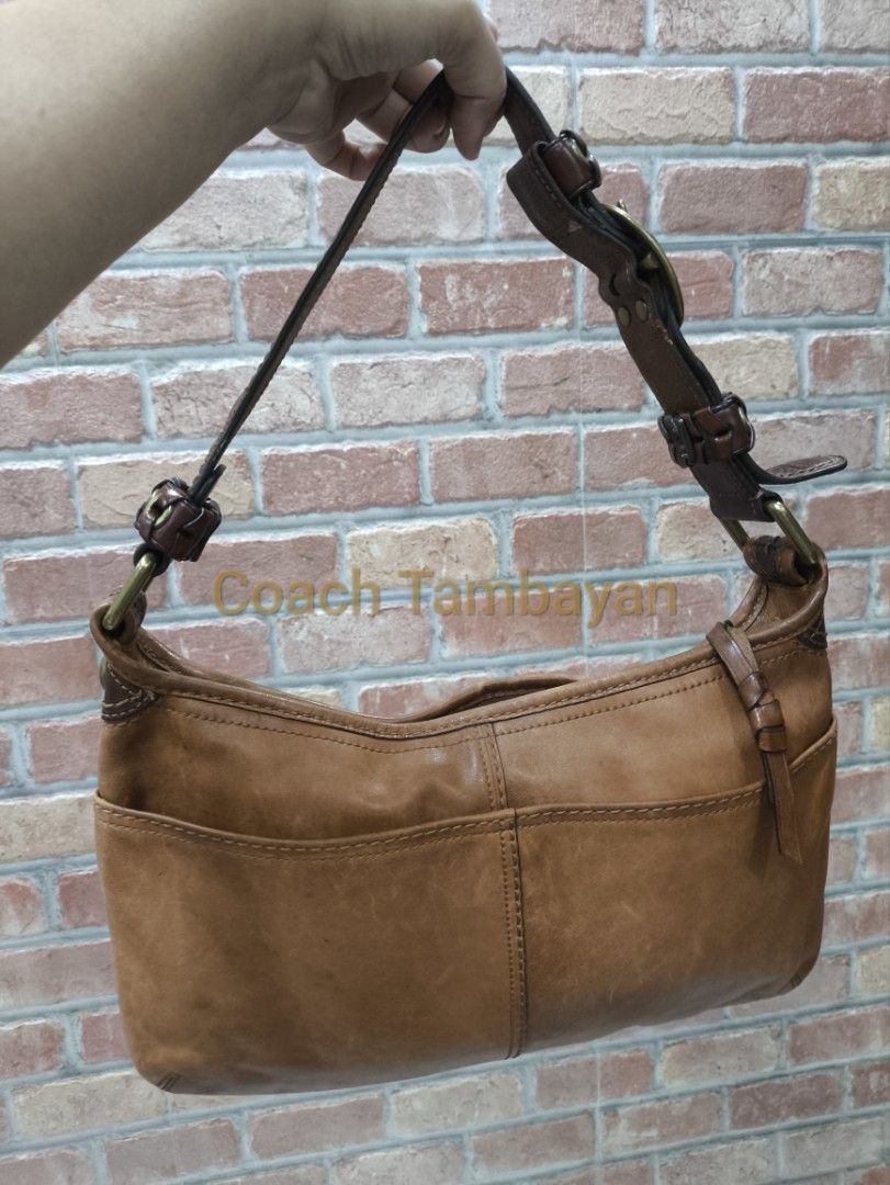 Coach Vintage Leather Bleeker (Category: Luxury Bags & Wallets) located in Cebu City. Submitted by summerfae (Listing ID 1464599482, Image 2). Description: Good condition, intact rubber lining, no crackings on the leather, inside needs cleaning has pen marks and stains, leather needs leather conditioner.