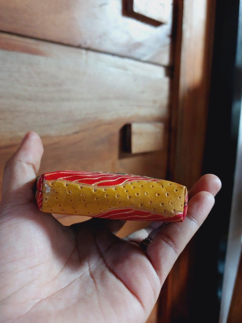COIN PURSE (Category: Wallets & Card holders) located in Cagayan de Oro. Submitted by lj100614 (Listing ID 1464611878, Image 3). Description: ukay/preloved no flaws japan source.