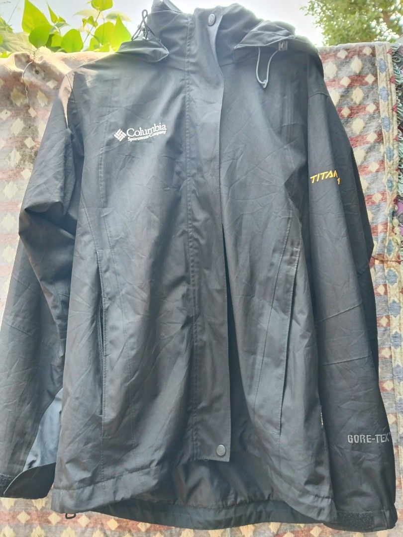 Columbia Titanium Gore-Tex Black Jacket (Category: Coats, Jackets and Outerwear) located in Manila. Submitted by luzfm.09 (Listing ID 1464707803, Image 1). Description: - Authentic Columbia Titanium jacket in sleek black - Premium Gore-Tex waterproof material to keep you dry - Size 90 tag on collar (fits small/medium) - Full zip front with adjustable hood and drawcords - Breathable mesh lining inside for comfort - Classic embroidered branding on 