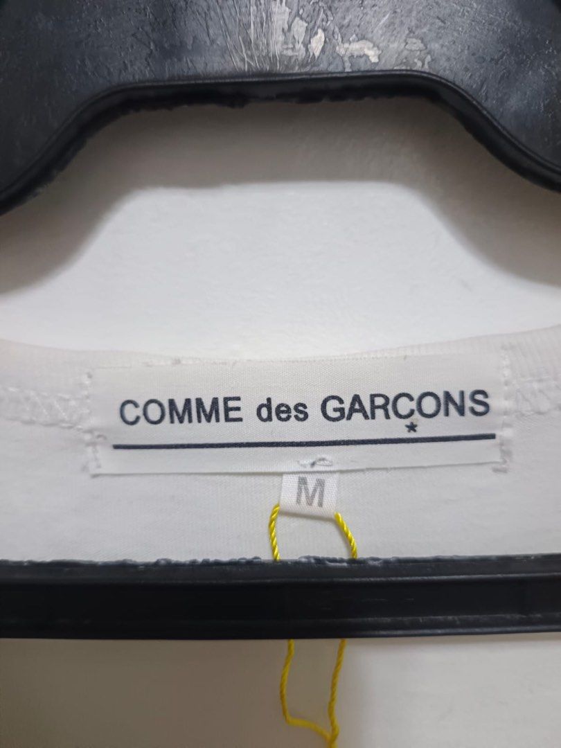 COMME des GARCONS (Category: Tshirts & Polo Shirts ) located in Dasmarinas. Submitted by jessputrages (Listing ID 1464736404, Image 2). Description: For sale Comme des Garcons Excellent condition No issue 900 shipped Pm for more details.