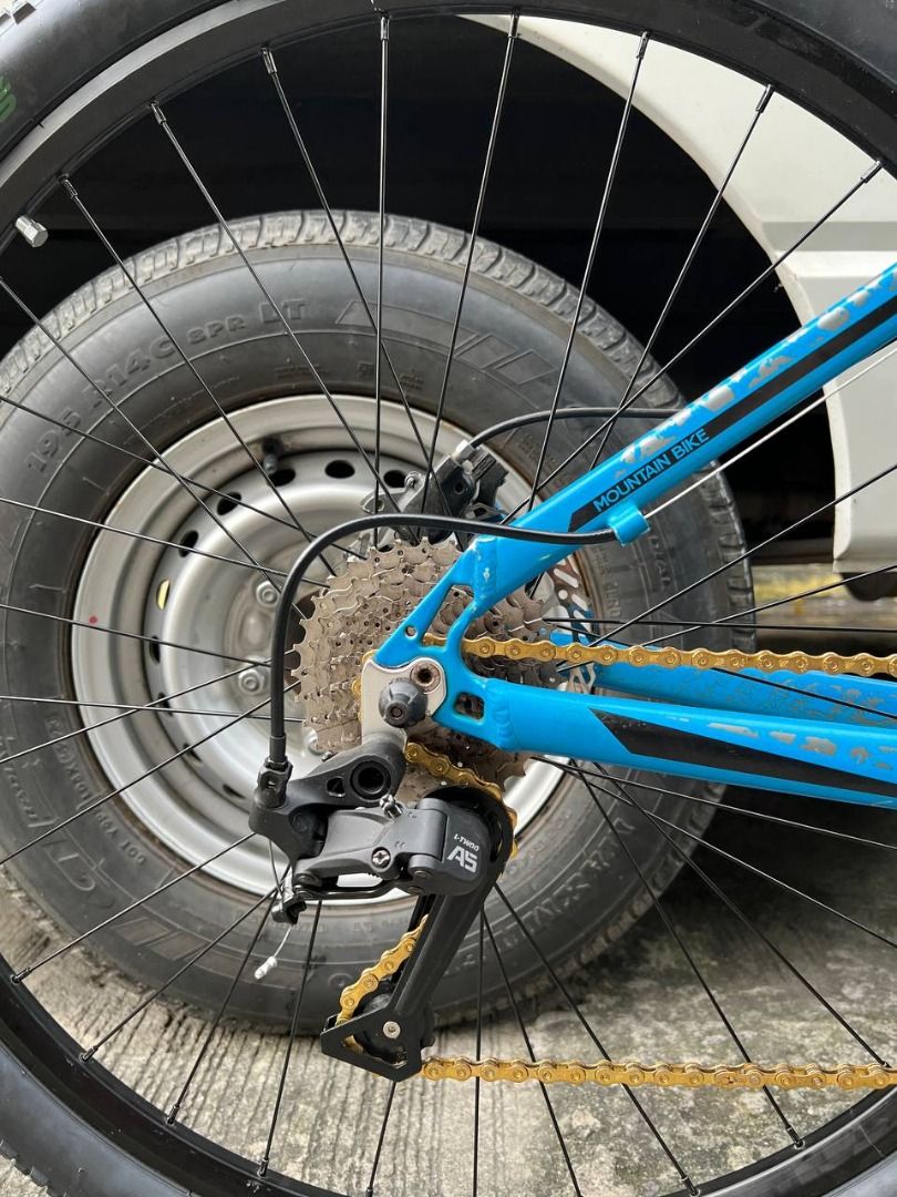 Comodo Hacker 29er Medium (Category: Bicycles) located in Dasmarinas. Submitted by paupauuu2098023 (Listing ID 1464588270, Image 3). Description: Comodo Hacker 29er Medium 6,500 only! (negotiable) swapping price is 8,000! Frameset: ✅Comodo Hacker 29er Medium ✅Comodo Fork 29er ✅Bucklos Sealed Bearing Headset Groupset: ✅Shimano M315 Hydraulic Brakes ✅LTWOO A5 RD 9s (newly installed) ✅LTWOO A5 SHIFTER (newly installed) ✅Bucklos Gold Chain 9speed (ne