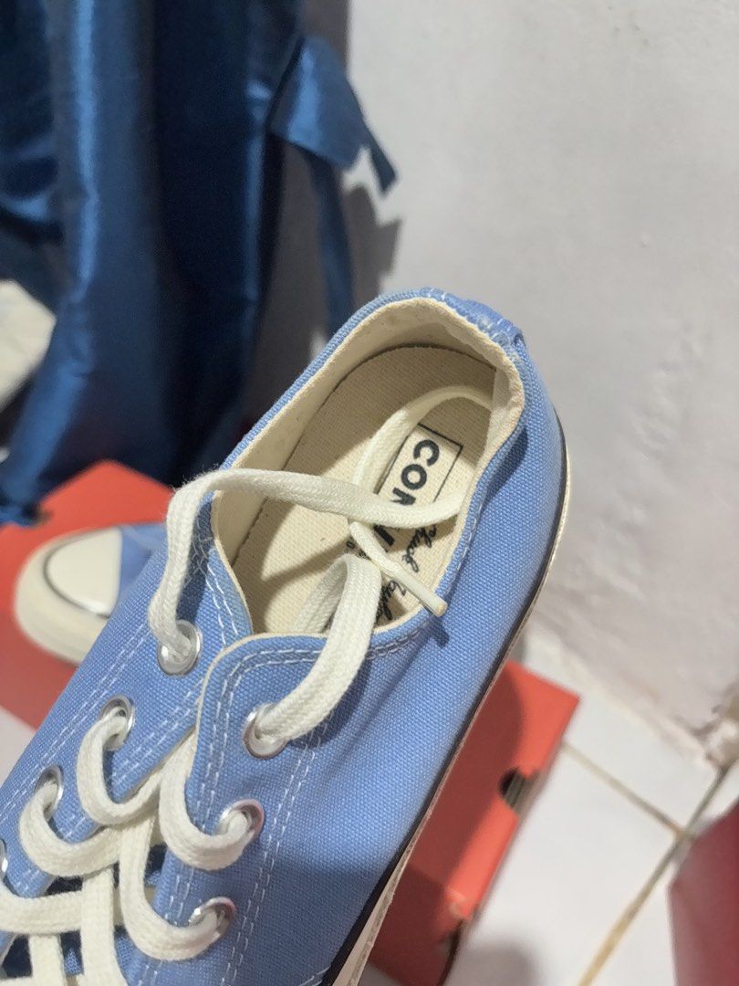 Converse Chuck 70 Low Top Sky Blue (Category: Casual Shoes) located in San Juan City. Submitted by mcstxtian_ (Listing ID 1464629880, Image 2). Description: Decluttering!! Buy niyo na please. Haha 1,200 nalangggg lp With box - Converse Chuck 70 Low Tops - Color: Sky Blue - Size: Men's 7.5 / Women's 9.5 - Includes original box - Ideal for casual wear and everyday outfits.