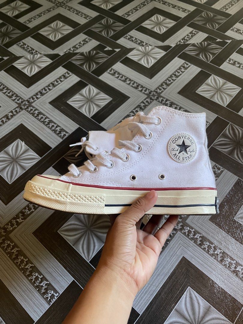 Converse chuck taylor (Category: Sneakers) located in Iligan City. Submitted by diyo11 (Listing ID 1464725058, Image 1). Description: .