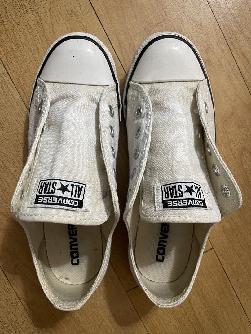 30% OFF‼️White Converse Chuck Taylor sneakers, size 5 (22cm) (Category: Sneakers) located in Quezon City. Submitted by khaligurl (Listing ID 1464621031, Image 3). Description: More items on SALE‼️Check my listings. ❌THEN: ₱975 ✅NOW: ₱683 (30% OFF) Condition: Lightly Used (Personal used) • White Converse Chuck Taylor All Star low-top sneakers • Size 5 (22cm) •Need wash, exterior show signs of use (dust and stain) •Well-maintained, never repaired A