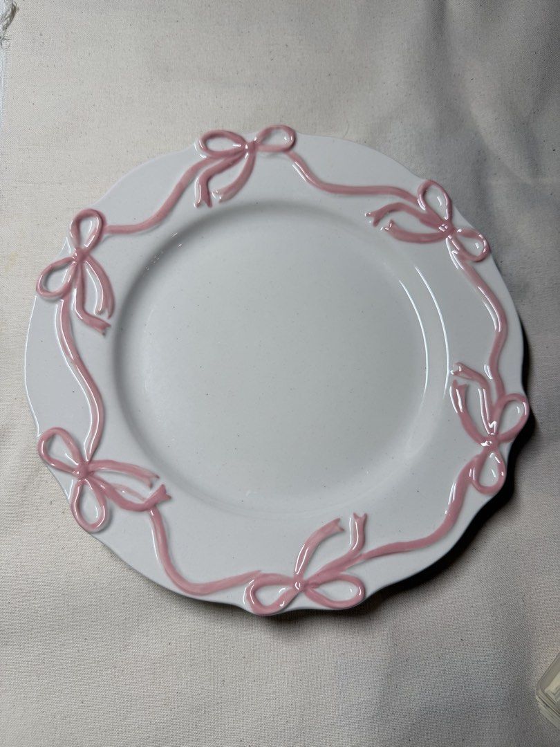 Coquette / Ribbon Plate (Category: Dinnerware & Cutlery) located in Davao. Submitted by nomcha (Listing ID 1464080918, Image 3). Description: 1pc left! coquette ceramics .