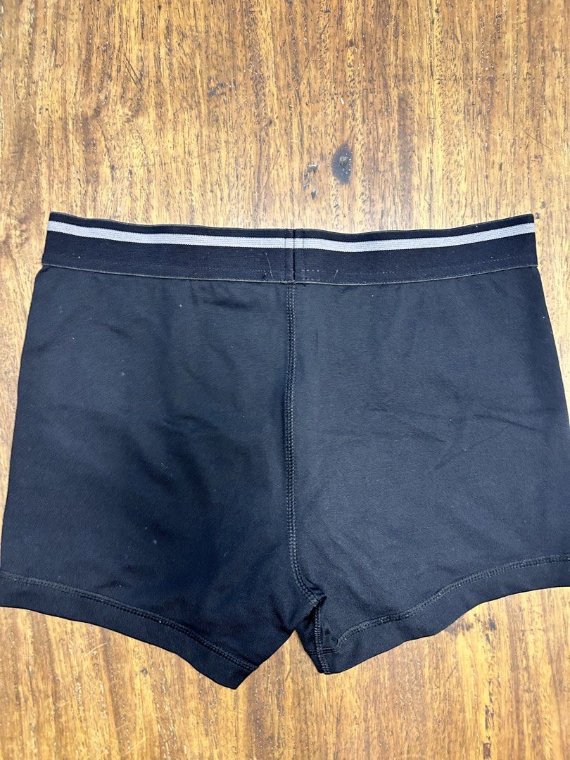 Cotton On Black Cycling Shorts (Category: Activewear) located in Antipolo. Submitted by tshopph (Listing ID 1464611751, Image 2). Description: 🧘‍♀️ Black Activewear Workout Shorts 🧘‍♀️ A versatile staple pair of solid black active shorts featuring a subtle grey striped elastic waistband and a comfortable stretch fit. Perfect for gym sessions, running, cycling, dance, yoga, or under-skirt safety shorts. Condition: used Size: small Price: ₱200, n