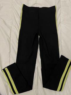 (Category: ) located in . Submitted by the_aeiou_closets (Listing ID 1464613984, Image 1). Description: .