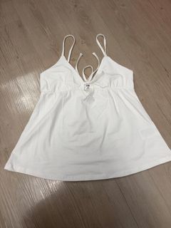(Category: ) located in . Submitted by wardrobeandwords (Listing ID 1464732949, Image 1). Description: .