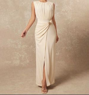 (Category: ) located in . Submitted by closetbymia (Listing ID 1464763722, Image 1). Description: .