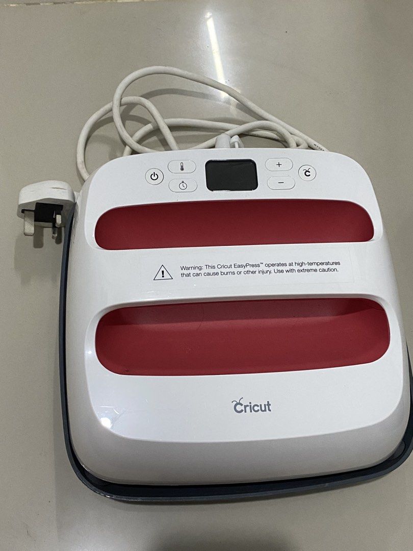 Cricut EasyPress2 - Raspberry (Category: Printers, Scanners & Copiers) located in Manila. Submitted by eleonaira218395 (Listing ID 1464607672, Image 2). Description: easy-to-use handheld heat press for personalizing everyday projects like larger T-shirts, sweatshirts, blankets, pillows, and more. With adjustable heat up to 400°F (205°C), Cricut EasyPress® SE – 12 in x 10 in combines the speed of a heat press and the convenience of an iron for res