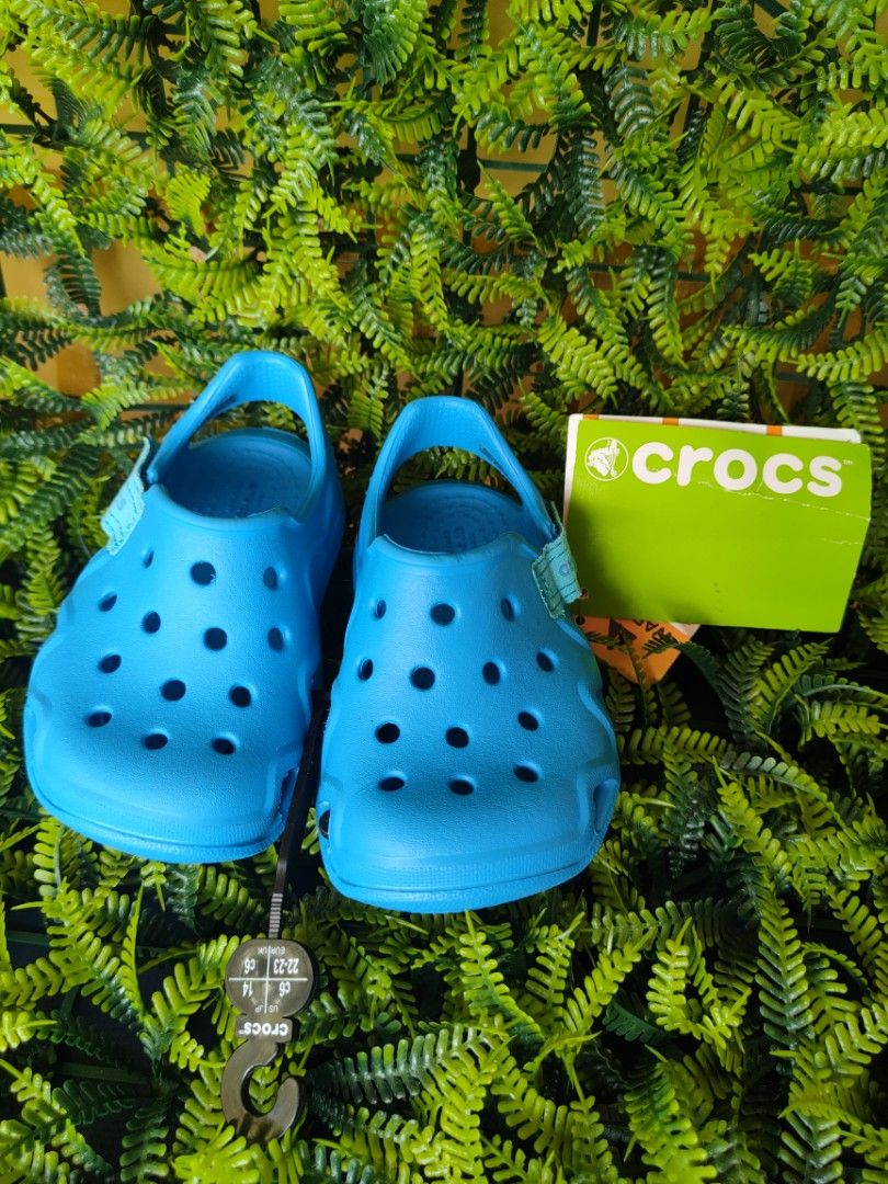 crocs C6 (Category: Babies & Kids Fashion) located in Davao. Submitted by asherbenedict24 (Listing ID 1464704995, Image 1). Description: Crocs brand new C-6 13cm.