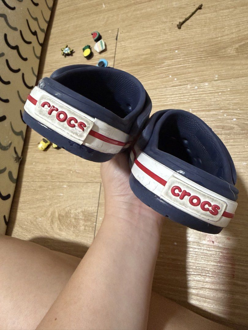 Crocs C7 (Category: Babies & Kids Fashion) located in Marikina City. Submitted by mqplr (Listing ID 1464751924, Image 2). Description: Free Original Jibbitz.