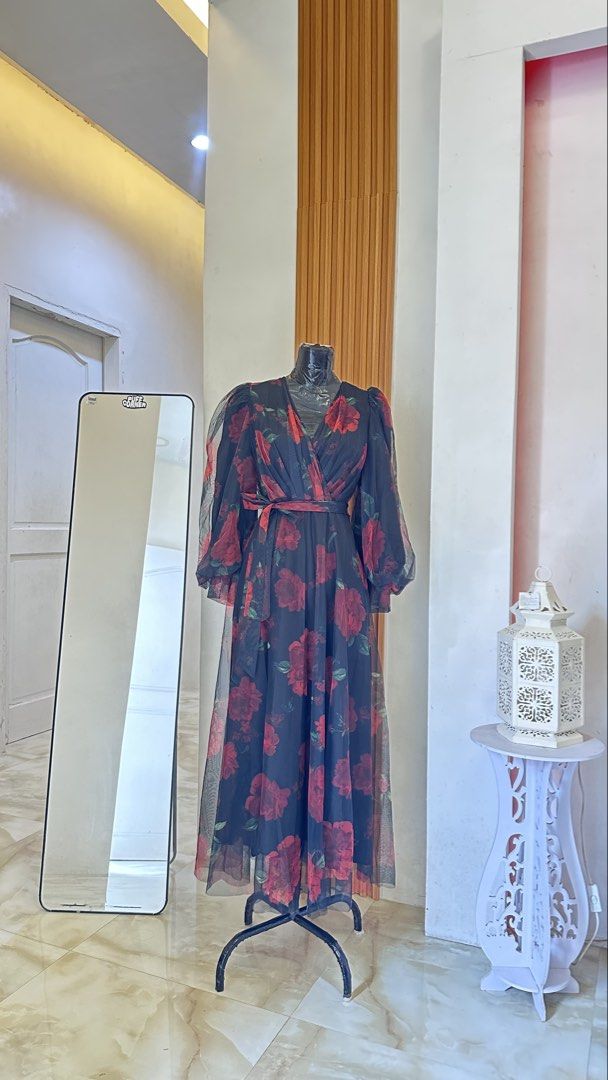 dark floral maxi dress (Category: Dresses) located in Zamboanga. Submitted by daisy_dresses (Listing ID 1464766281, Image 1). Description: Pre-loved dress in good condition. Lightly used and well cared for. Stylish and comfortable, perfect for casual outings, dates, events, or everyday wear. No major flaws or damages. Please check the photos for the actual condition and details. 📌 Pre-loved item 📌 used once 📌 Good condition 📌 PHP 799 📌 Shipp