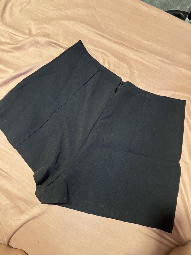 Dazy Plus 1XL Black Pants - Made in China (Category: Shorts) located in Cavite. Submitted by dianaaangue (Listing ID 1464649346, Image 1). Description: - Brand: Dazy Plus - Size: 1XL - Color: Black - Material: Comfortable stretch fabric with 8% elastane - Origin: Made in China - Care: Machine wash cold (gentle cycle), do not bleach, tumble dry low, low iron if needed, gentle dry clean..