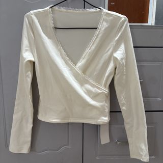 (Category: ) located in . Submitted by mypreloved_haul (Listing ID 1464587062, Image 1). Description: .