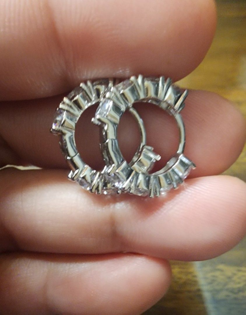 DIA HOOP EARRINGS (Category: Earrings) located in Manila. Submitted by chrinathalie (Listing ID 1464598558, Image 2). Description: material: high grade zircon stone rhodium coated with real 18k whitegold.