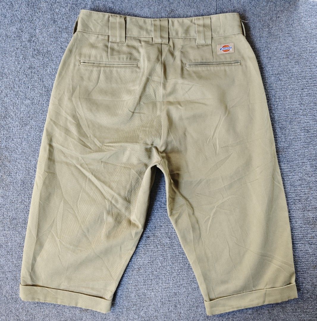 Dickies Khaki Shorts slim | browny (Category: Shorts) located in Midsayap. Submitted by indigoventure (Listing ID 1464645729, Image 2). Description: Excellent Condition no issue color rate 9.8/10 waistline 29 - 31 length 26.