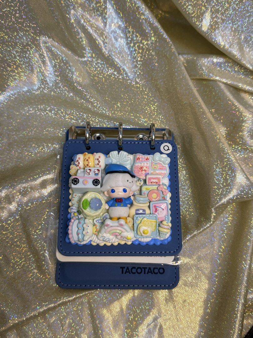 Dimoo mini binder notebook (Category: Stationery & School Supplies) located in Singapore. Submitted by huinitay08 (Listing ID 1464615321, Image 1). Description: .