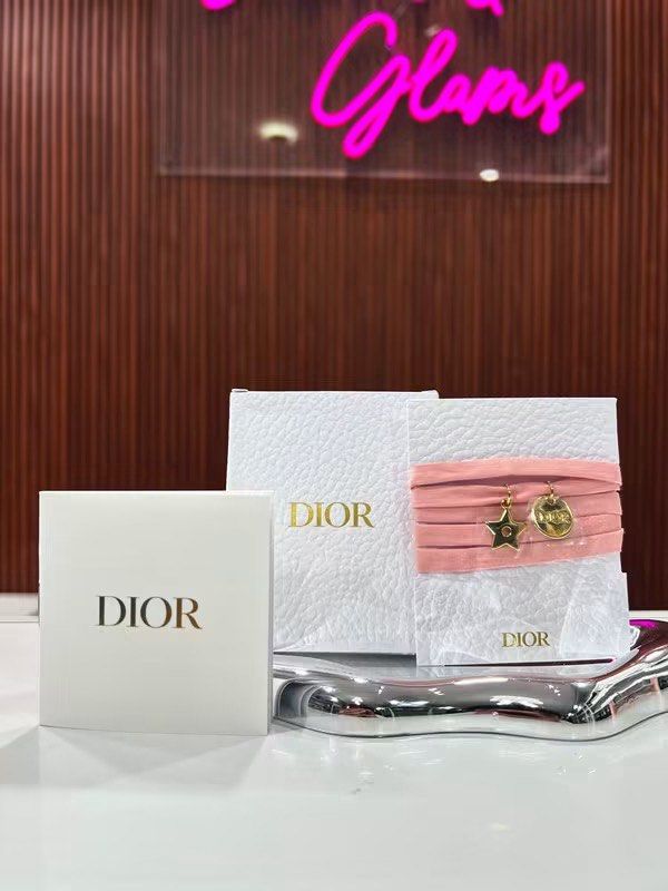DIOR Perfumable Link Bracelet/Necklace with Charms (Category: Bracelets) located in Bulacan. Submitted by shopwithme_23 (Listing ID 1464642593, Image 1). Description: Mga Sissy, dito nyo spray yung perfumes nyo them put it on your wrist or neck😍 ₱999 onlyyy!!!.