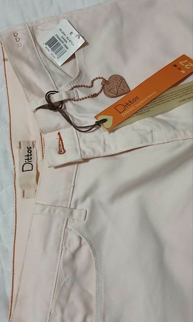Dittos White Jeans -US brand (Category: Jeans) located in San Juan, La Union. Submitted by prickleberry.ph (Listing ID 1464661316, Image 2). Description: Tag Price $75 size 27 slimfit brandnew from 🇺🇸📦.