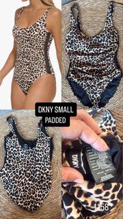 (Category: ) located in . Submitted by lheithriftshop (Listing ID 1464634962, Image 1). Description: .