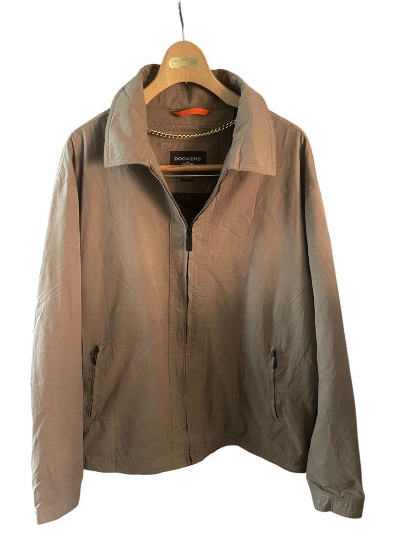 Dockers Khaki Harrington Light Weight golf Jacket (Category: Coats, Jackets and Outerwear) located in San Pedro. Submitted by lifebeginsaftercoff33 (Listing ID 1464592295, Image 3). Description: - Authentic Classic Dockers Khaki Harrington Light Weight golf Jacket - Water resistant - Size: Tagged L/G - Dimes: 24.5 x 27 in (can fit upto 2xl asian) - Features: Zip-up front, two side zip pockets and Two inner button pockets with One inner open pocke