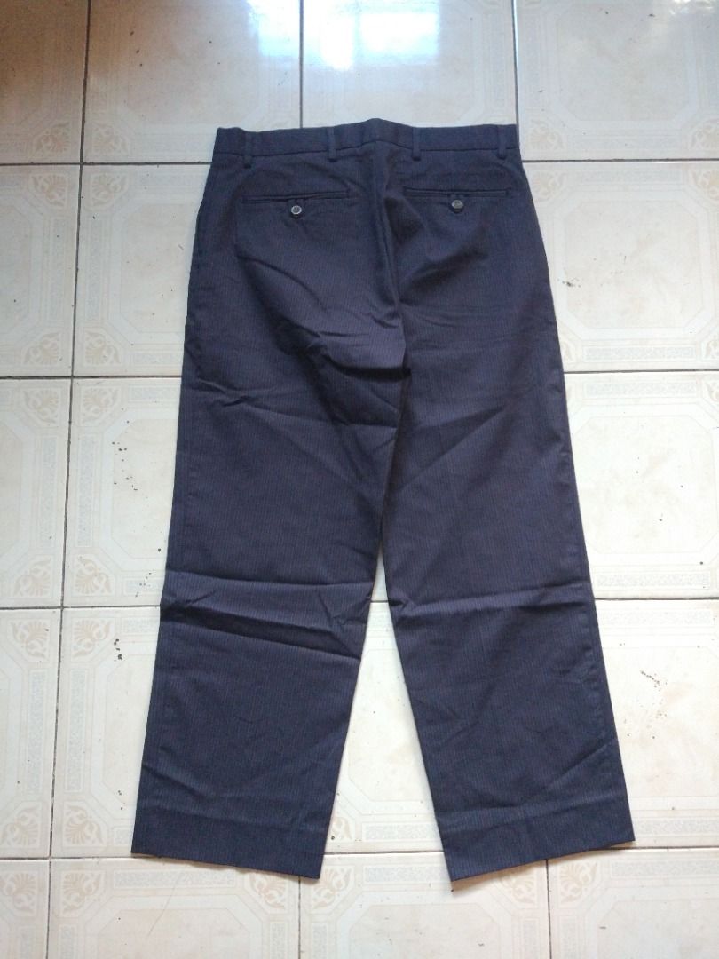 Dockers Pinstripe Pant 33 actual (Category: Trousers) located in Pasay City. Submitted by denimdude.ph (Listing ID 1464648095, Image 2). Description: altered length.