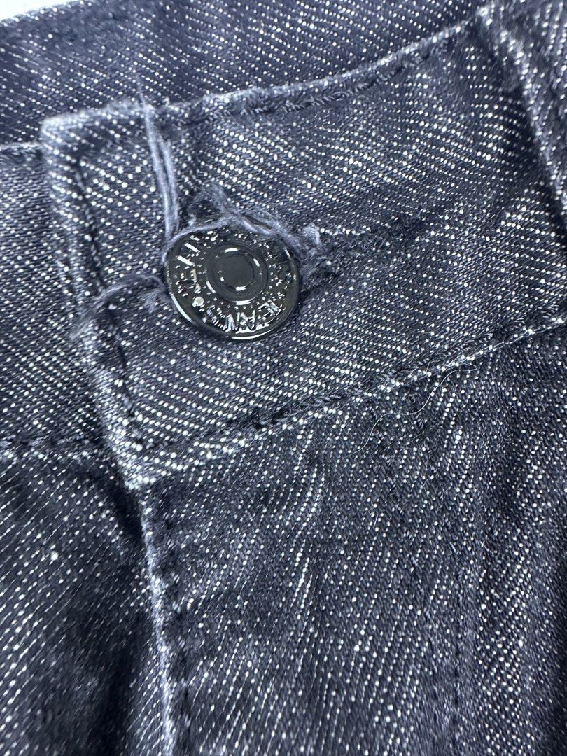 Dolce Gabbana Jeans (Category: Jeans) located in Manila. Submitted by declutterpromax (Listing ID 1464619294, Image 2). Description: .