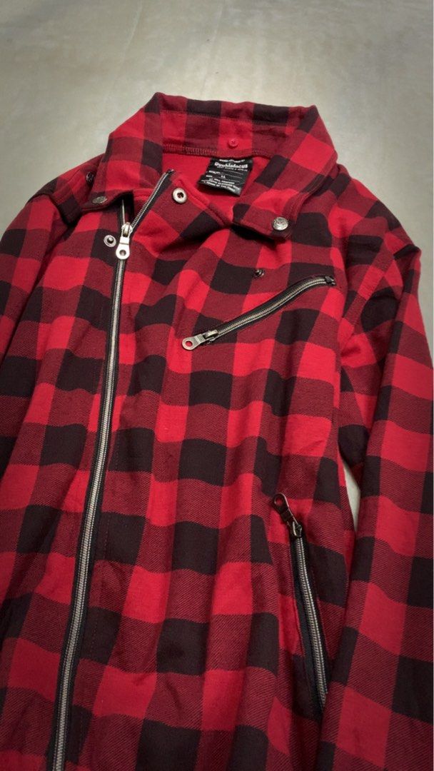 Double fucos (Category: Coats, Jackets and Outerwear) located in Aloran. Submitted by cowskin_927 (Listing ID 1464672522, Image 3). Description: Double fucos Width 20 Length 27 No flaws .