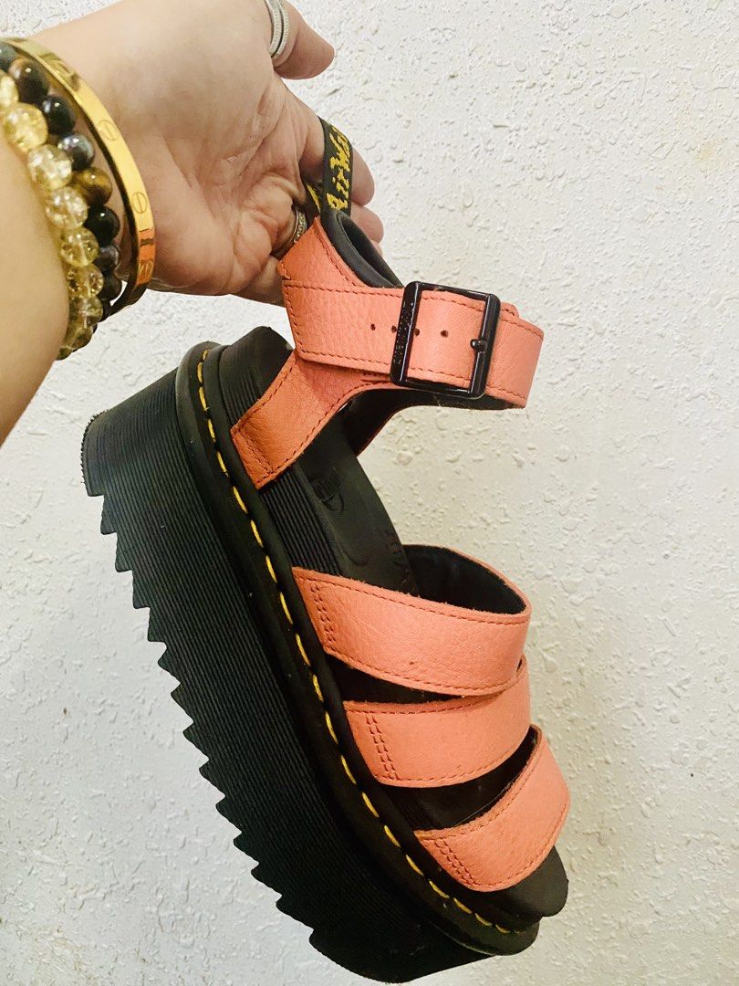 Dr Martens quad blaire (Category: Flats & Sandals) located in Makati City. Submitted by nnev_cats (Listing ID 1464602667, Image 2). Description: Decluttering with box Migrating soon Dm for sure buyers only .