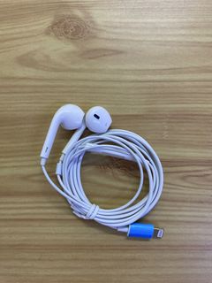 (Category: ) located in . Submitted by yiyiloo (Listing ID 1464767610, Image 1). Description: .
