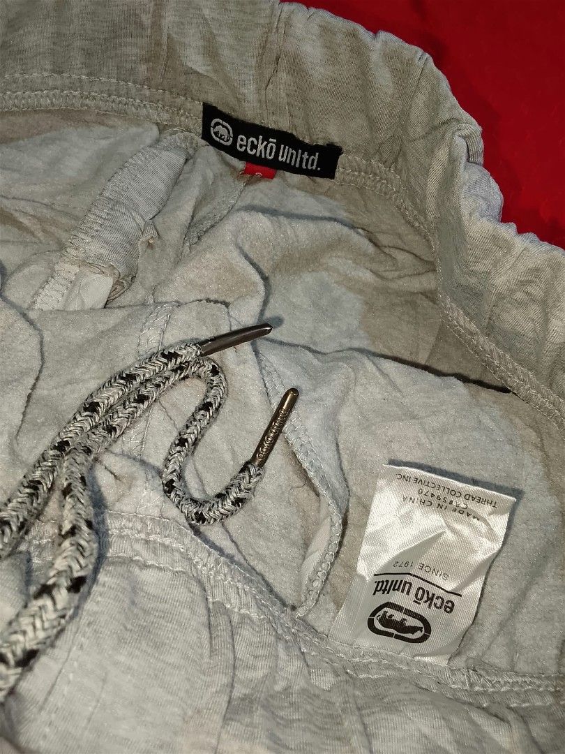 ECKO UNLIMITED SHORTS (Category: Shorts) located in Manila. Submitted by ced_thrift_ph (Listing ID 1464726770, Image 3). Description: PM📩 📌 📍LOCATION MANILA 📌 COURIER 📦 JNTLALAMOVE 📌.