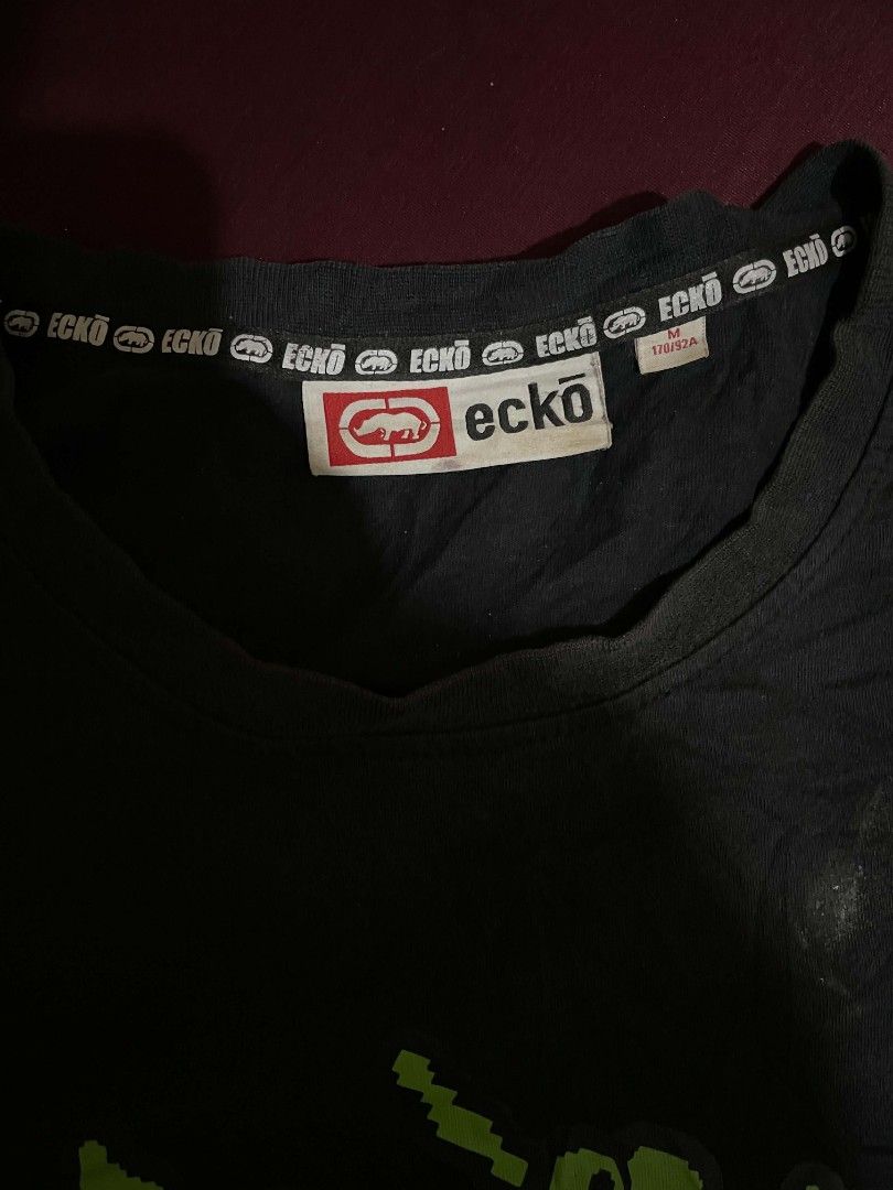 Ecko Unltd Pixel Graphic T-Shirt Black Size M (Category: Tshirts & Polo Shirts ) located in Cagayan de Oro. Submitted by rhyrhyrhys (Listing ID 1464739757, Image 3). Description: - Brand: Ecko Unltd - Size: Medium - Color: Black with green pixel monster graphic - Authentic - cheap cuz the neck is loose - I already washed the stains.