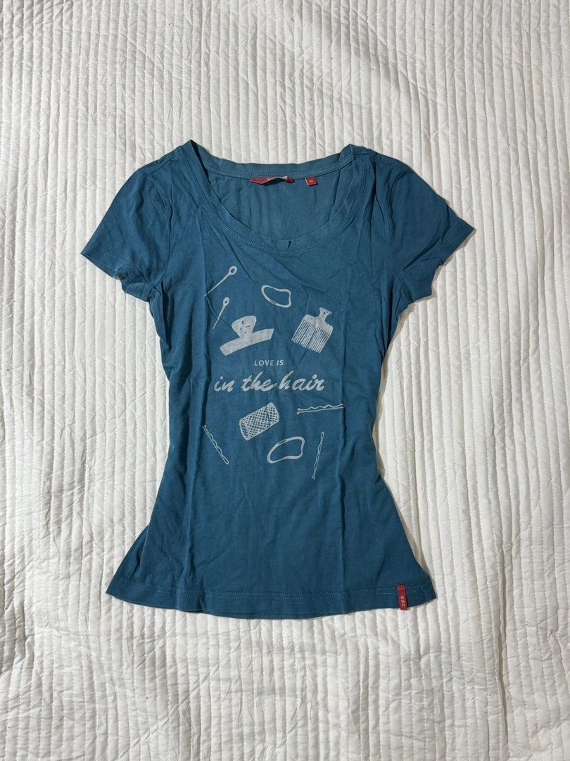 edc xs teal blue graphic tee (Category: Shirts) located in Manila. Submitted by xo.cassie (Listing ID 1464718478, Image 1). Description: ꒰୨୧꒱ edc teal blue graphic tee 🧺 details: ⋯ size: xs - small ⋯ bust: 30-34 in ⋯ waist: 26 in ⋯ no when worn ⋯ washed and ready to wear for buyer 💌 gift boxes are available !! if you would like your item to be placed in a corrugated gift box, simply let me know and add ₱20 to the purchase price. mop: gotyme mod