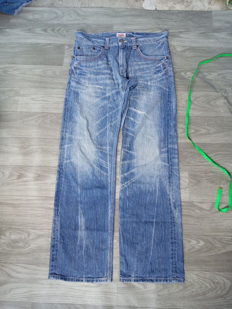 Edwin jeans (Category: Jeans) located in Legazpi City. Submitted by thrifttoflipp (Listing ID 1464596696, Image 1). Description: Edwin Waist 34 L 43 Payment first policy MOP via gcash 400 +sf JnT.