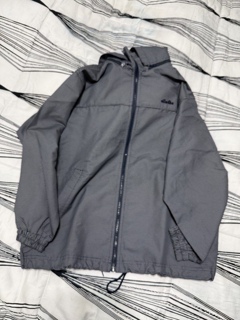 Ellesse Windbreaker (Category: Coats, Jackets and Outerwear) located in Makati City. Submitted by martina.declutters (Listing ID 1464640273, Image 2). Description: .