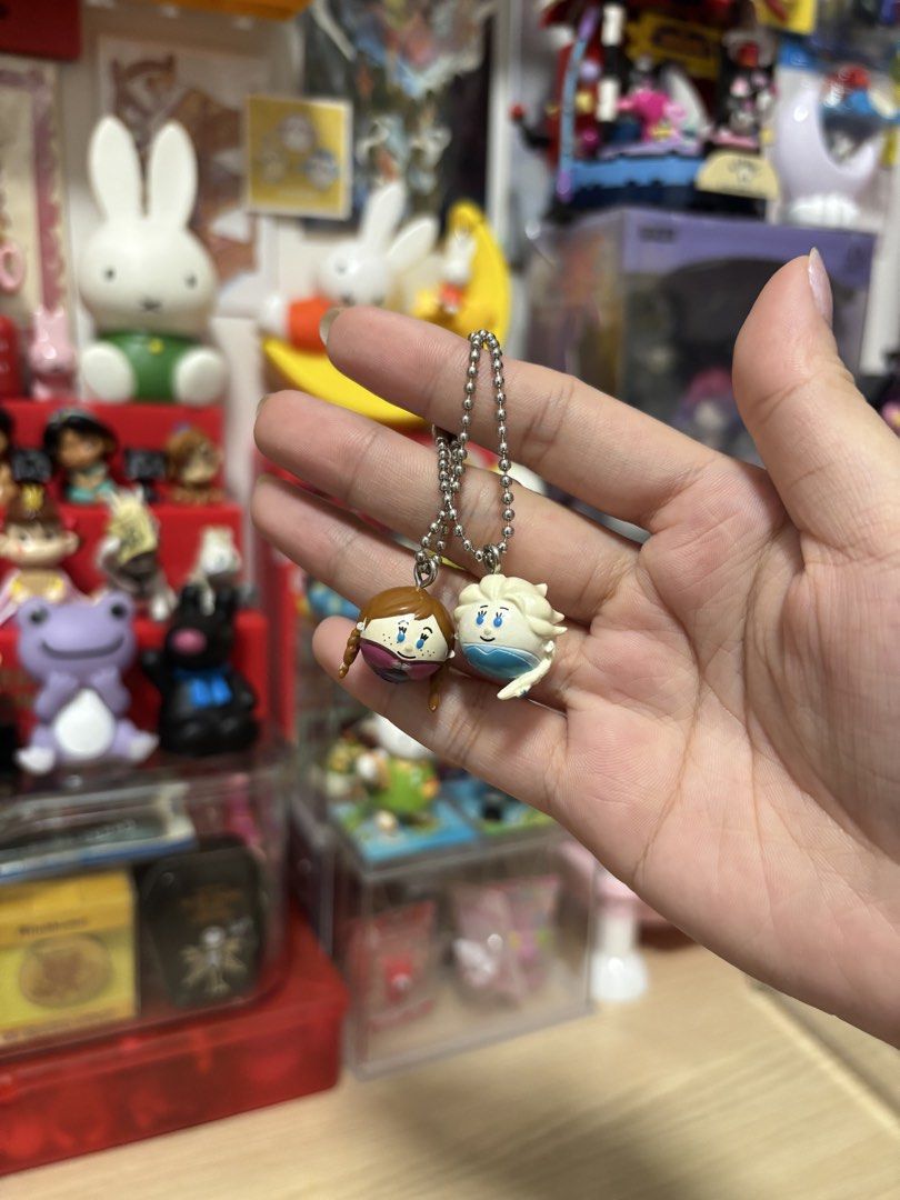 Elsa and Anna Keychain Set (Category: Other Merchandise) located in Caloocan City. Submitted by meowietrinkets (Listing ID 1464752274, Image 1). Description: .